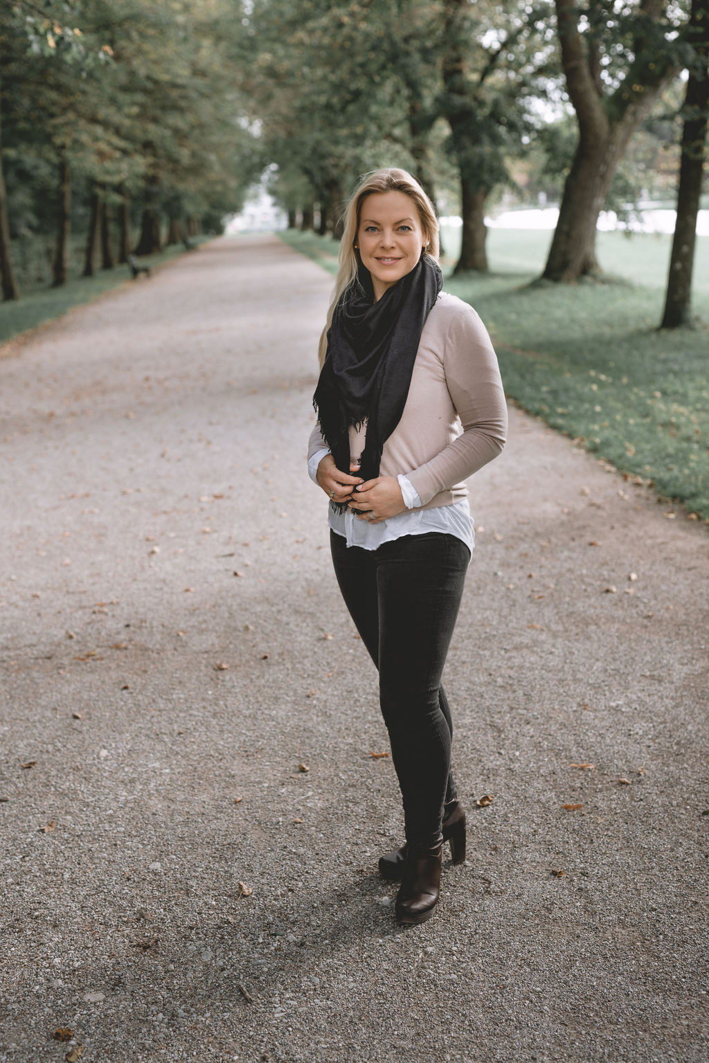 Die Allee im Schlosspark